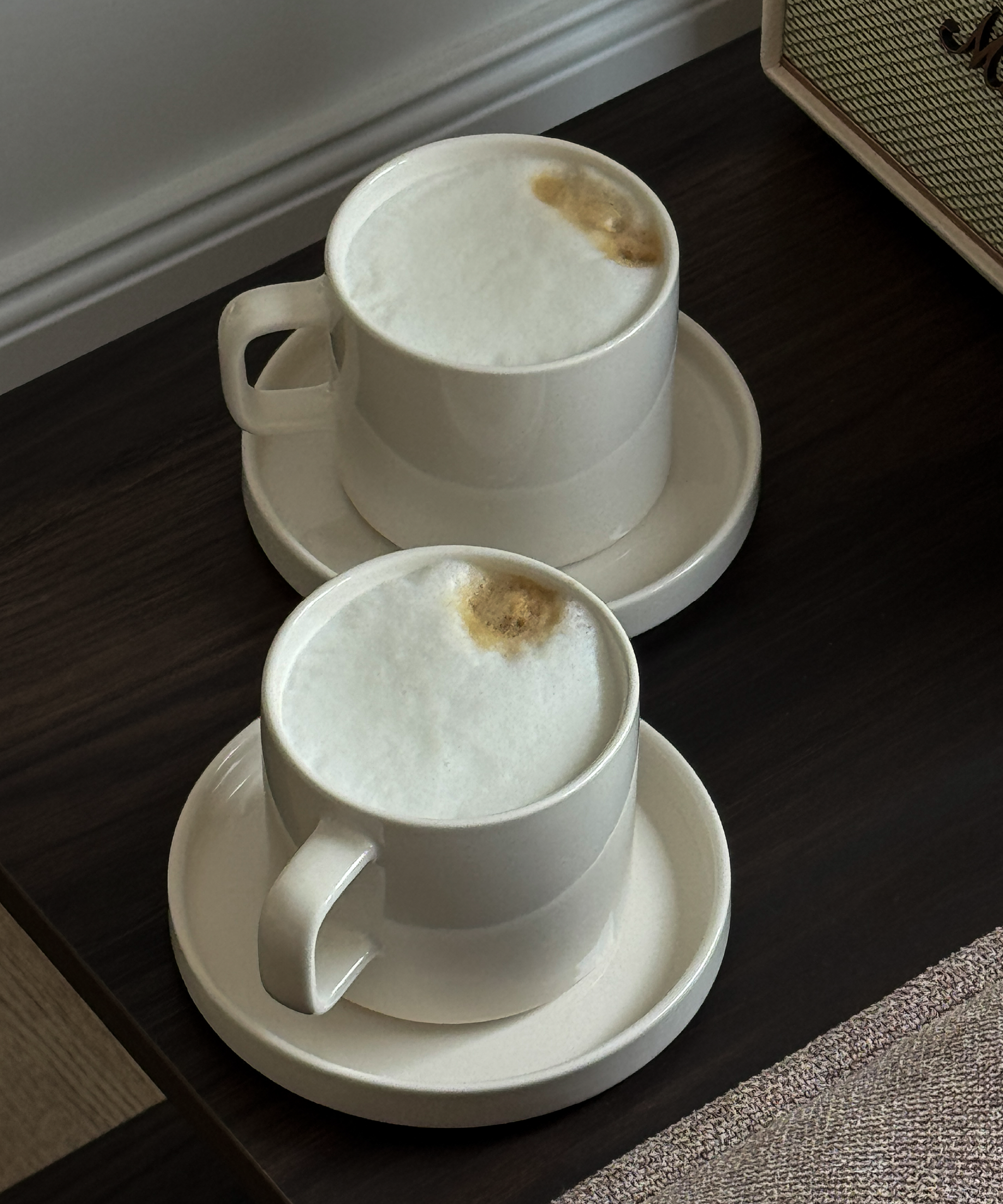 Untertasse in Cremeweiß glänzend | Nia