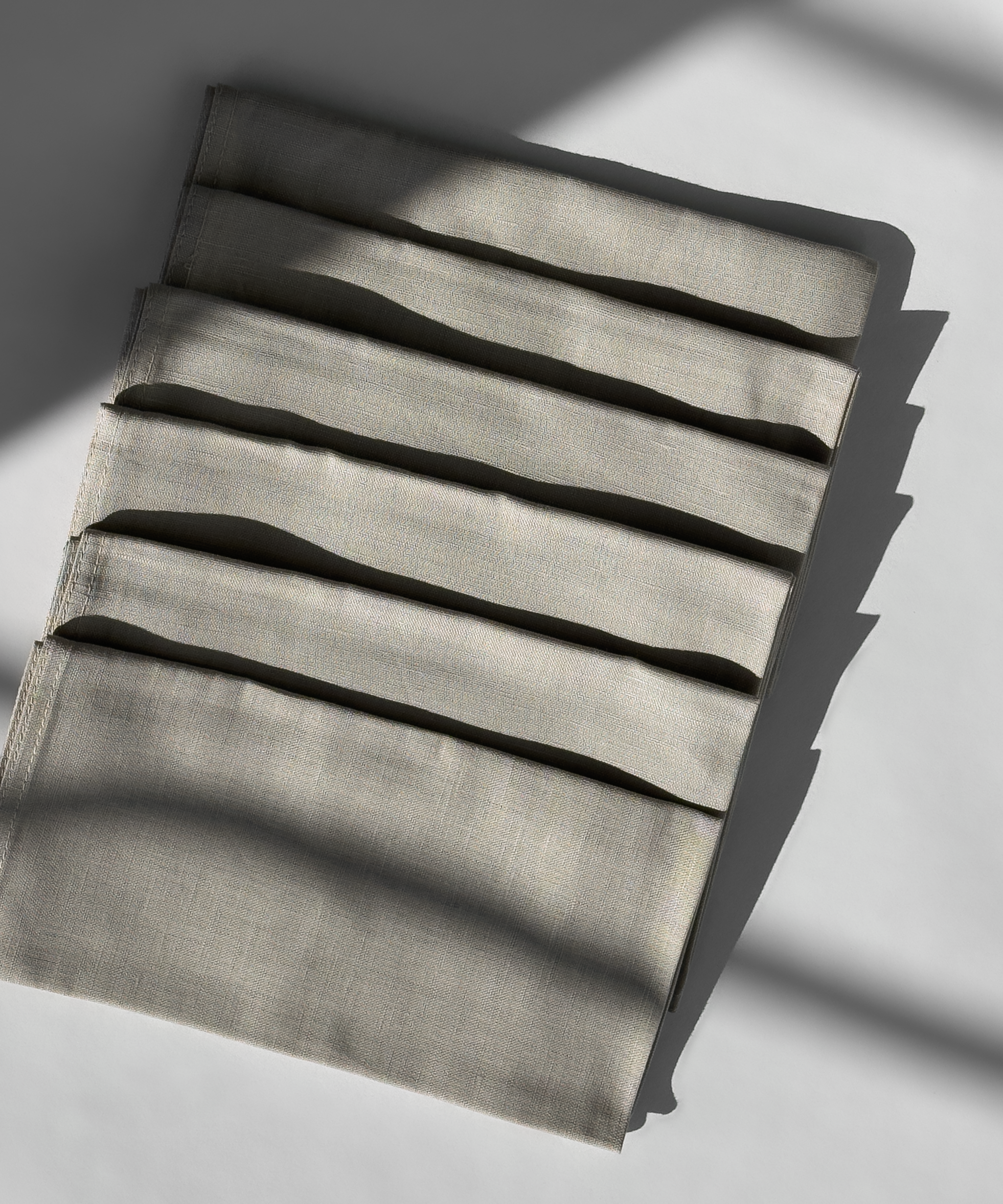 Beige Servietten mit Serviettenring 6er Set | Kyla & Rina