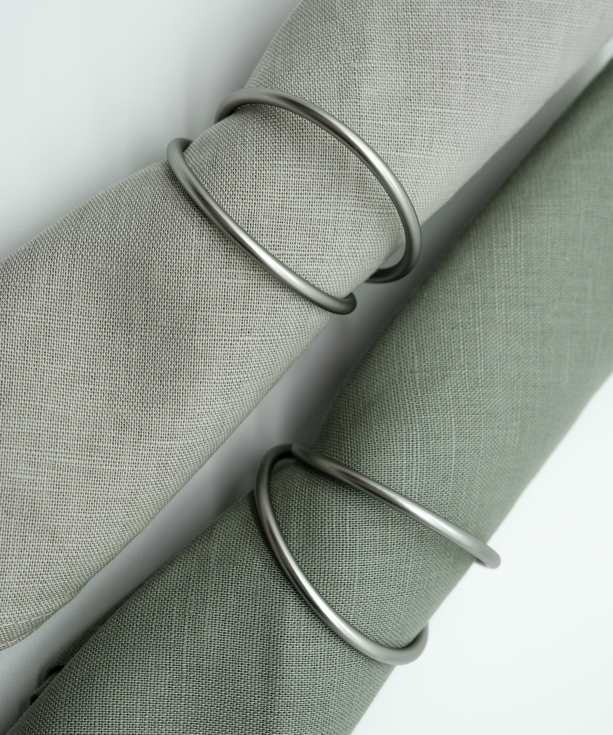 Beige Servietten mit Serviettenring 6er Set | Kyla & Rina