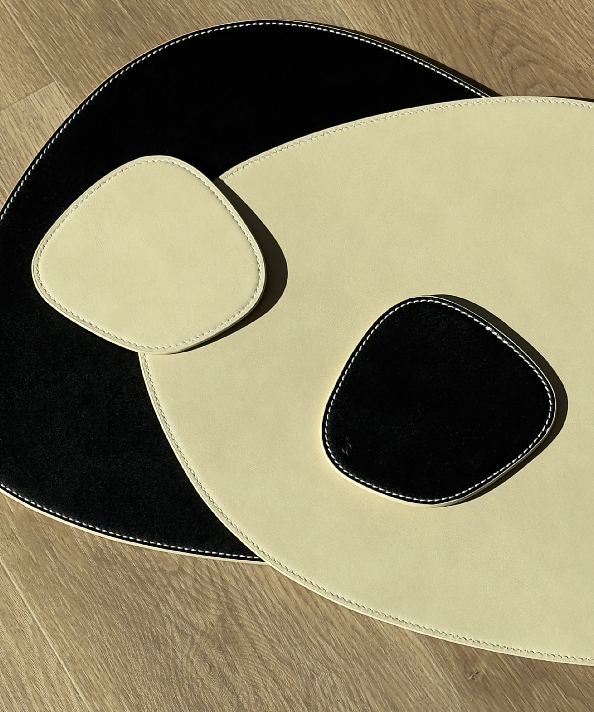 Glasuntersetzer Schwarz/Beige | Jade