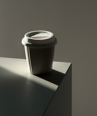 Keramik To-Go Becher mit weißem Silikon-Deckel | Brooklyn