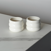 Keramik Becher im Wellen-Design | Akio
