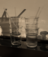 Gerilltes Trinkglas im To-Go Design | Liva
