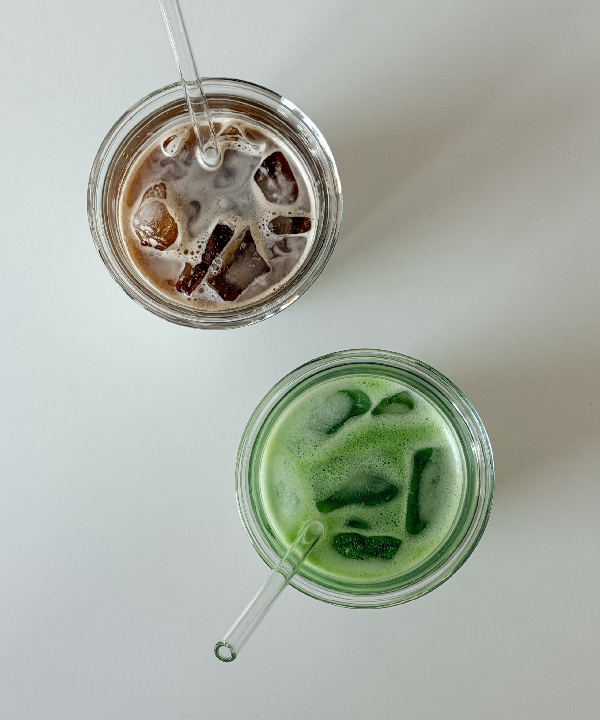 Klares Trinkglas im To-Go Design | Liva