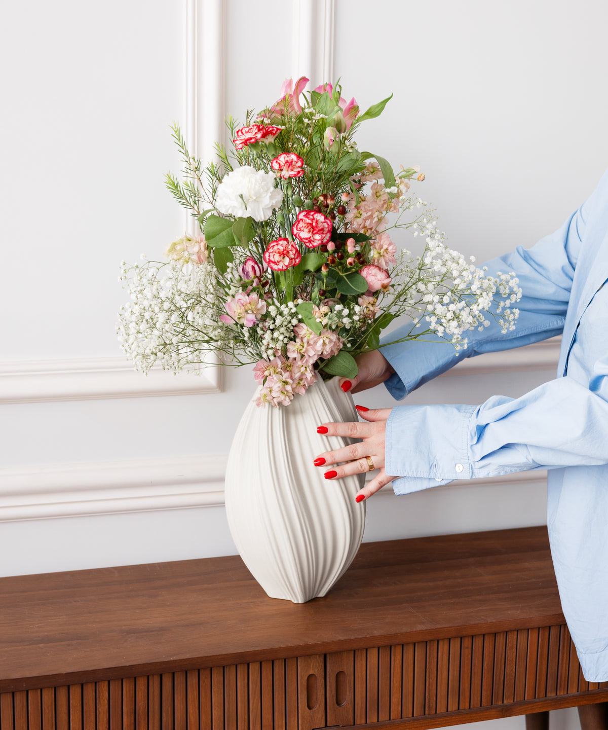 Längliche Keramik Vase Weiß