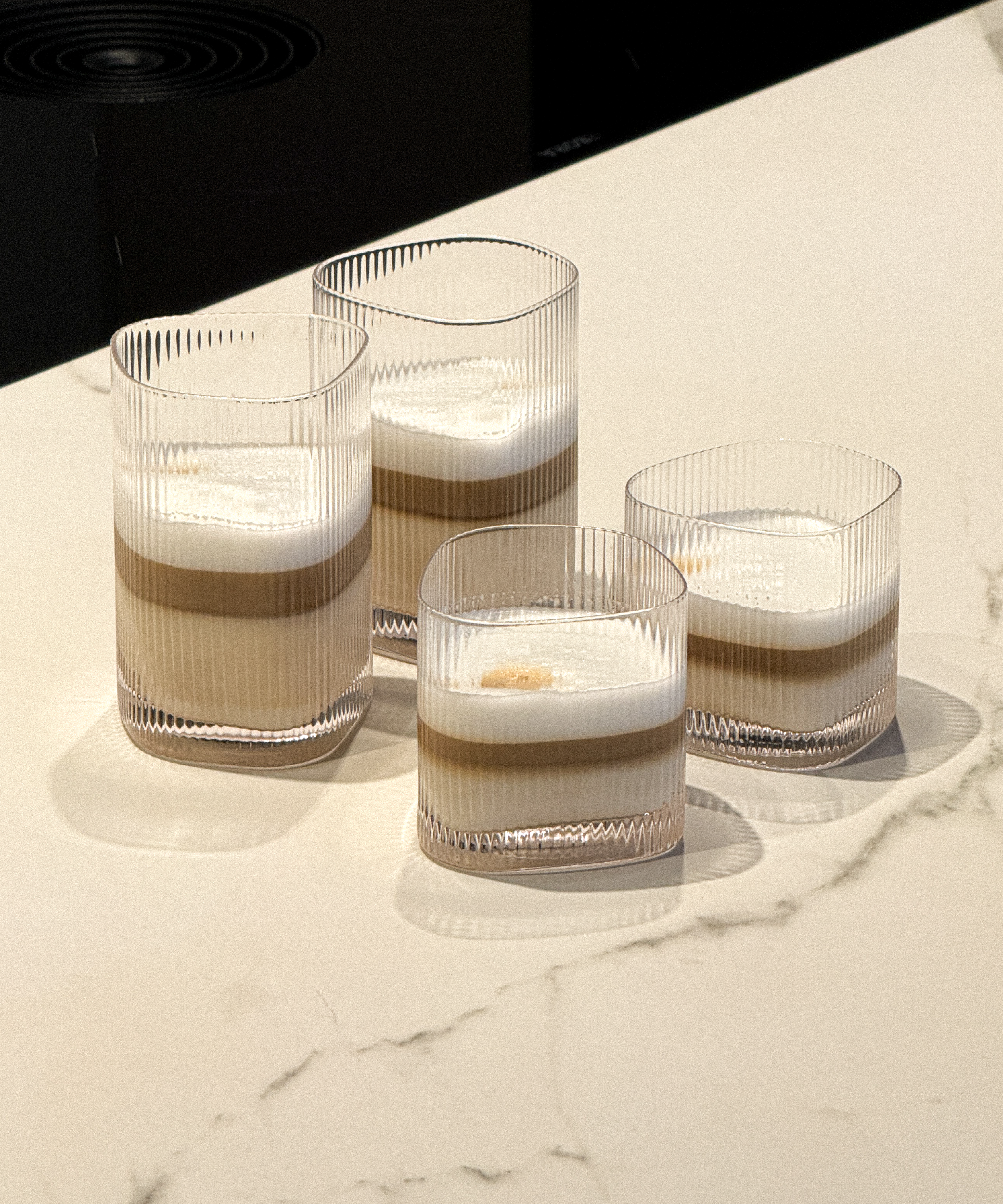 Großes Trinkglas im gerillten Design | Venice