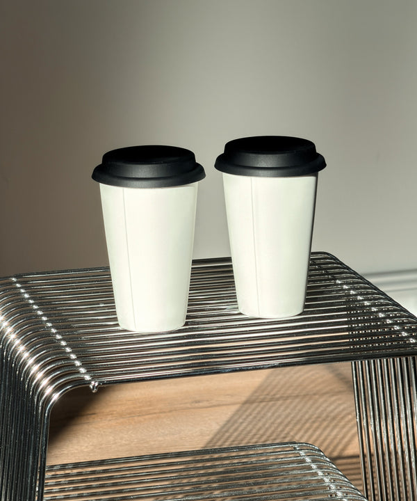 Großer Keramik To-Go Becher mit schwarzem Silikon-Deckel | Brooklyn