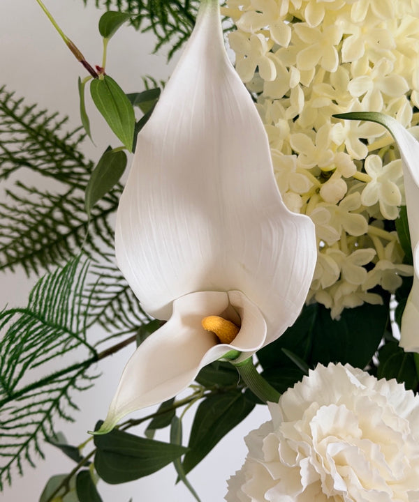 Ivory Grace 11er Bouquet in Weiß & Grün | Bloom