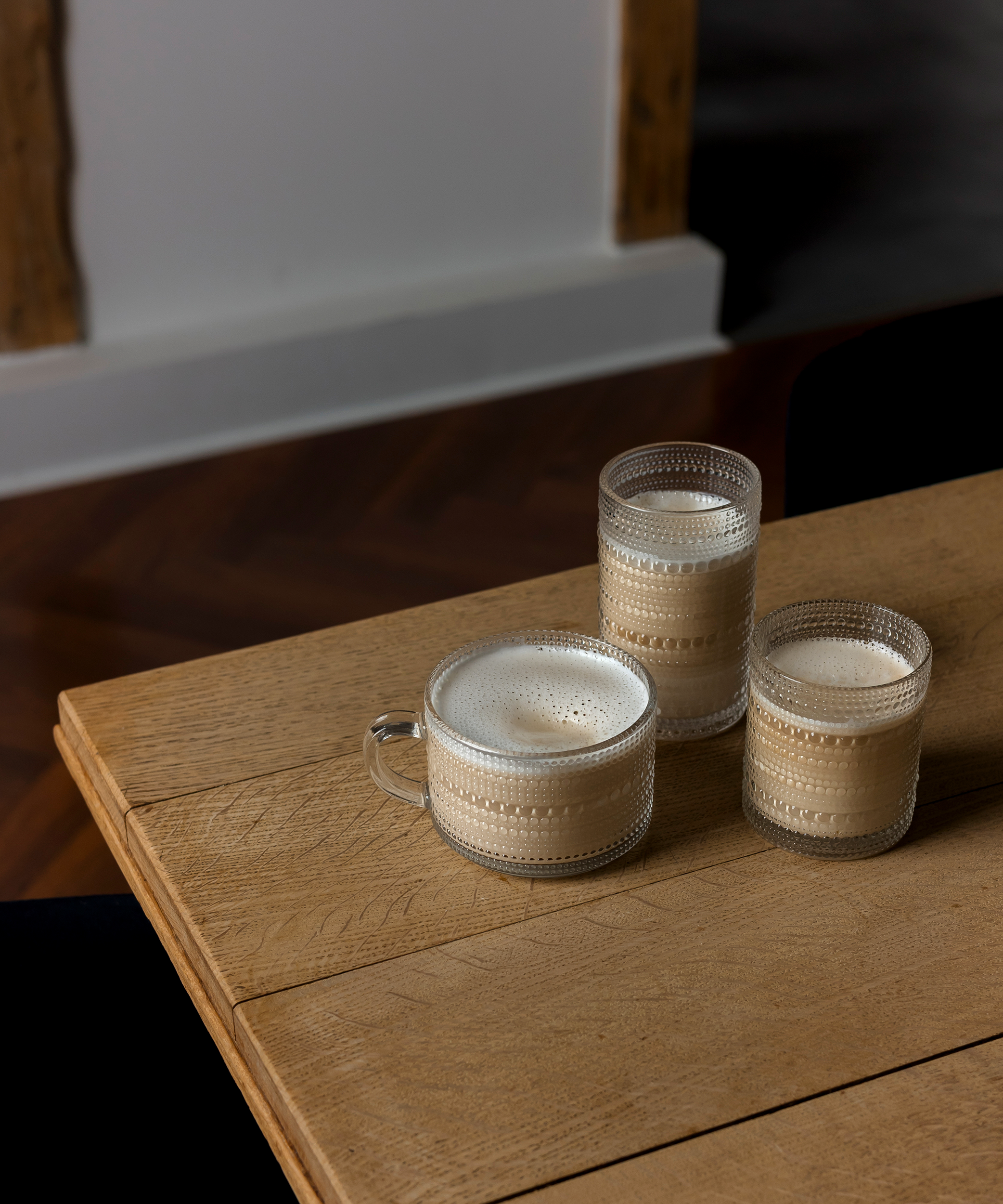 Perlenbesetzte Glastasse | Atlanta