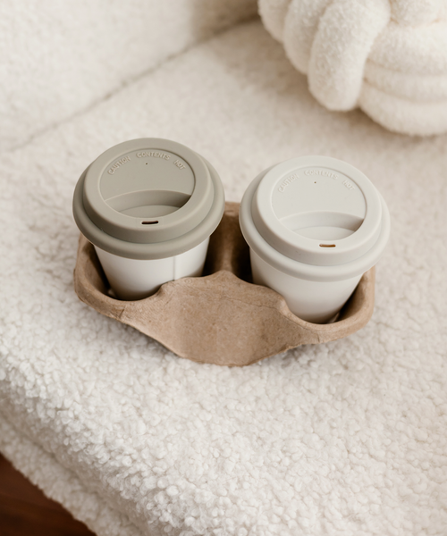 To-Go Becher Silikon-Deckel im 2er Set Taupe aus der Serie Brooklyn – im Wohnambiente