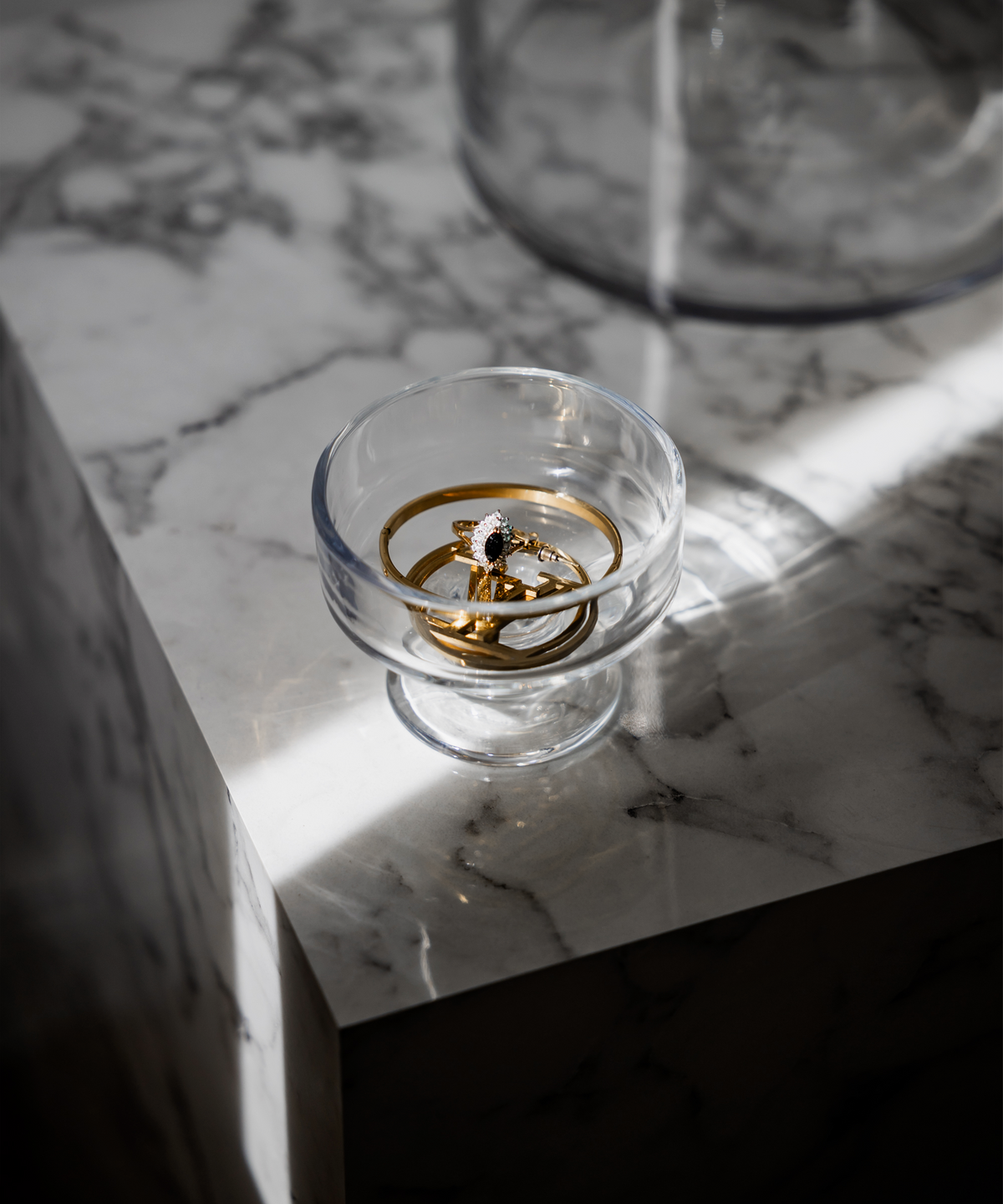 Dessertschale aus Glas aus der Serie Drapé – im Wohnambiente