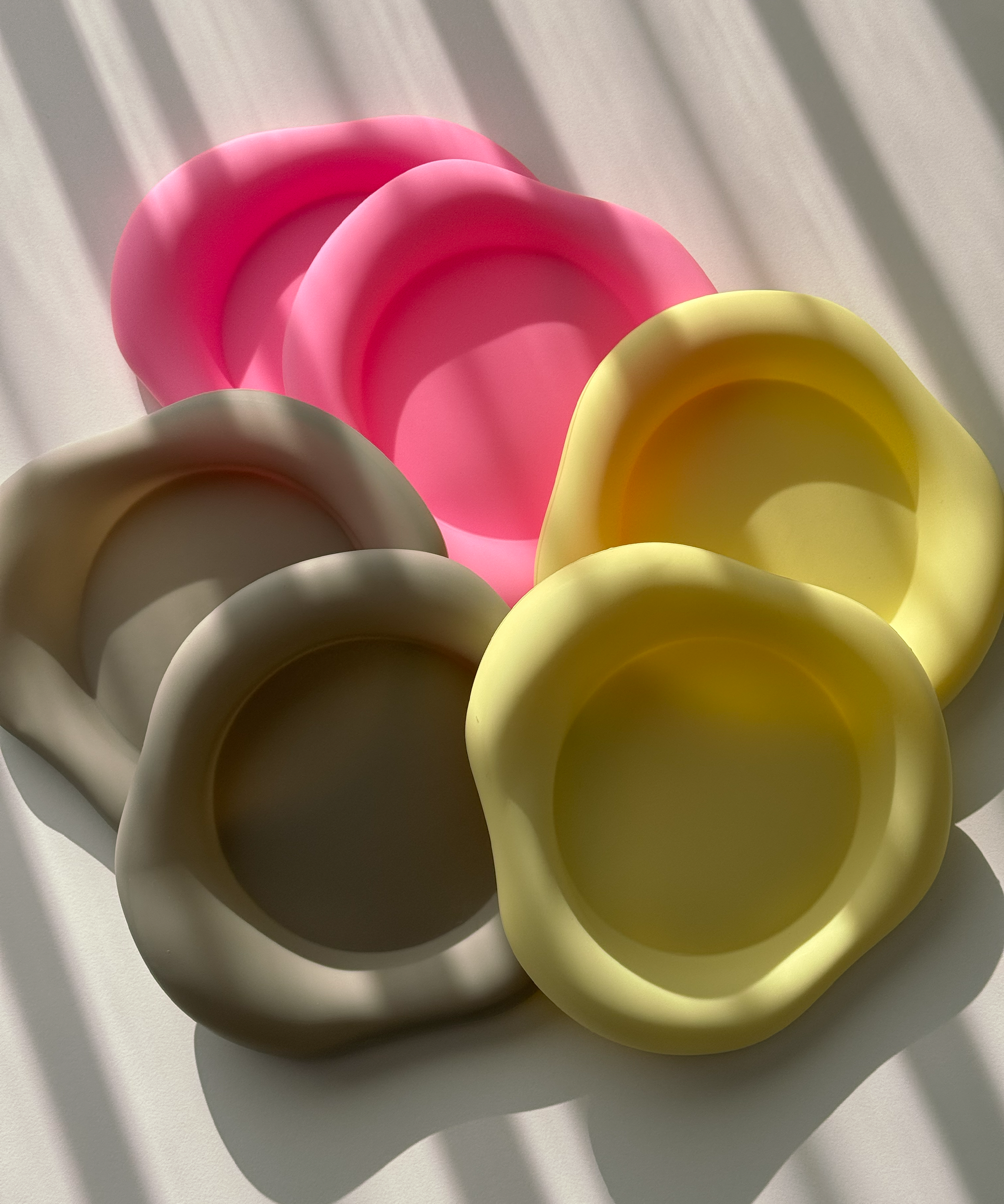 Silikon Untersetzer im organischen Design Taupe | Elou