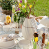 Green Silence Set – 9er Bouquet + Längliche Keramik Vase