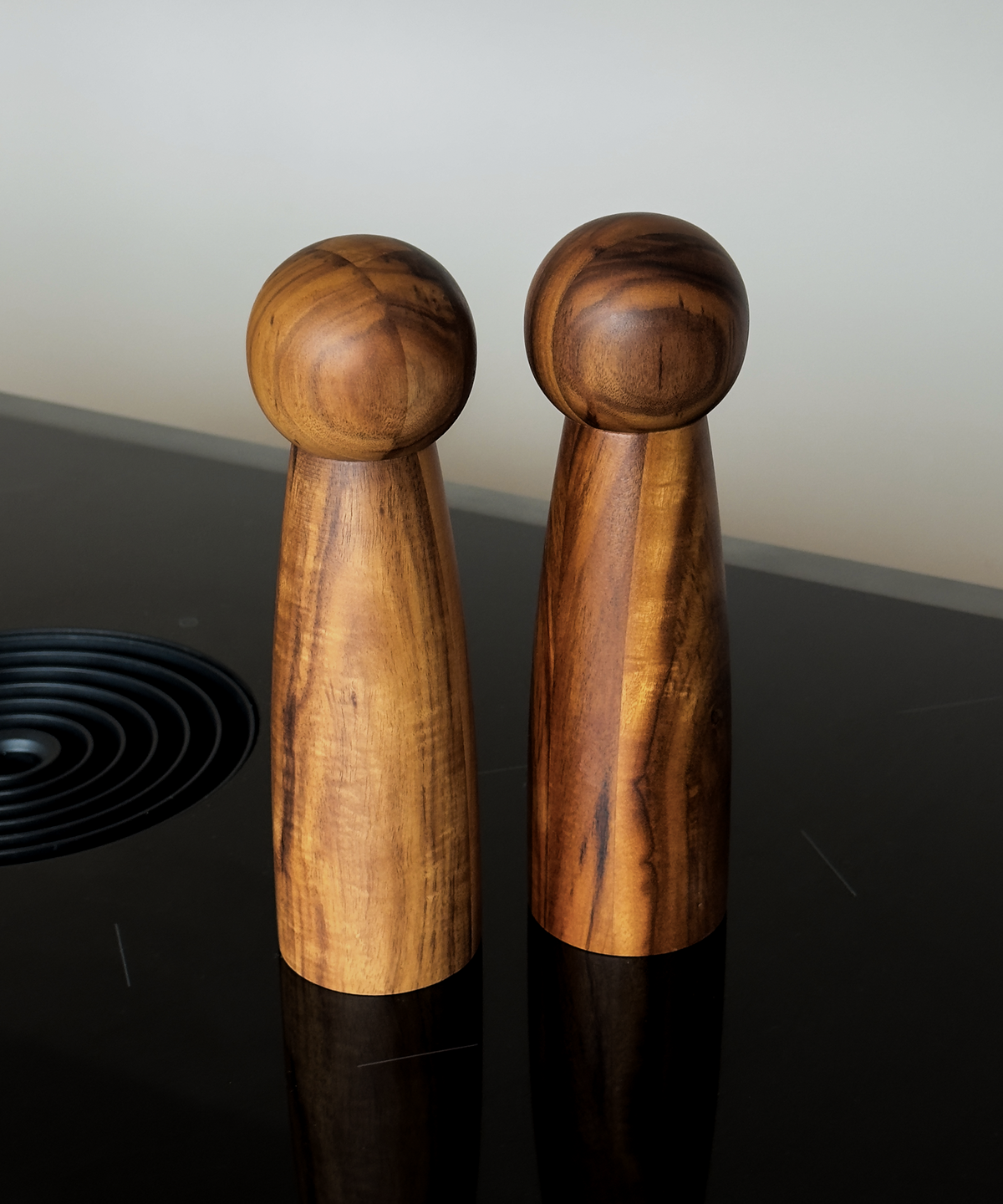 Salz- und Pfeffermühle im modernen Design aus der Serie Balou – Produktansicht im Überblick