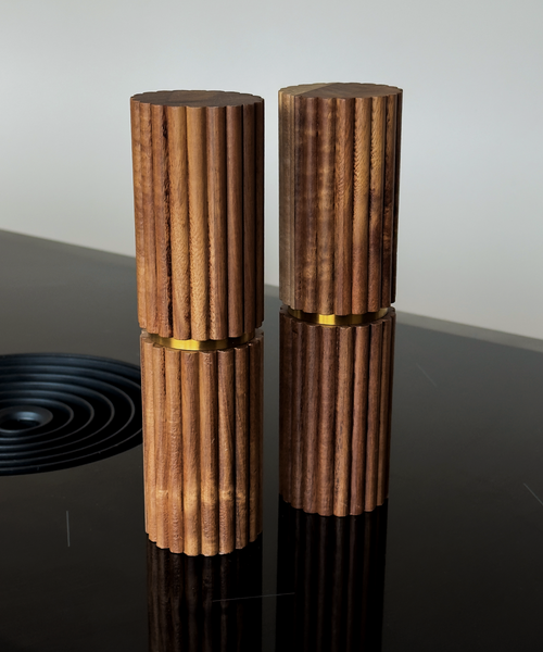 Salz- und Pfeffermühle im Rillen-Design, Serie Marlo – Produktansicht