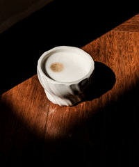 Keramik Becher mit Wellenstruktur | Kaia