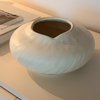 Runde Keramik Vase mit breiter & flacher Form | Maira