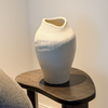 Große Keramik Vase mit hoher & weich geformter Silhouette | Maira