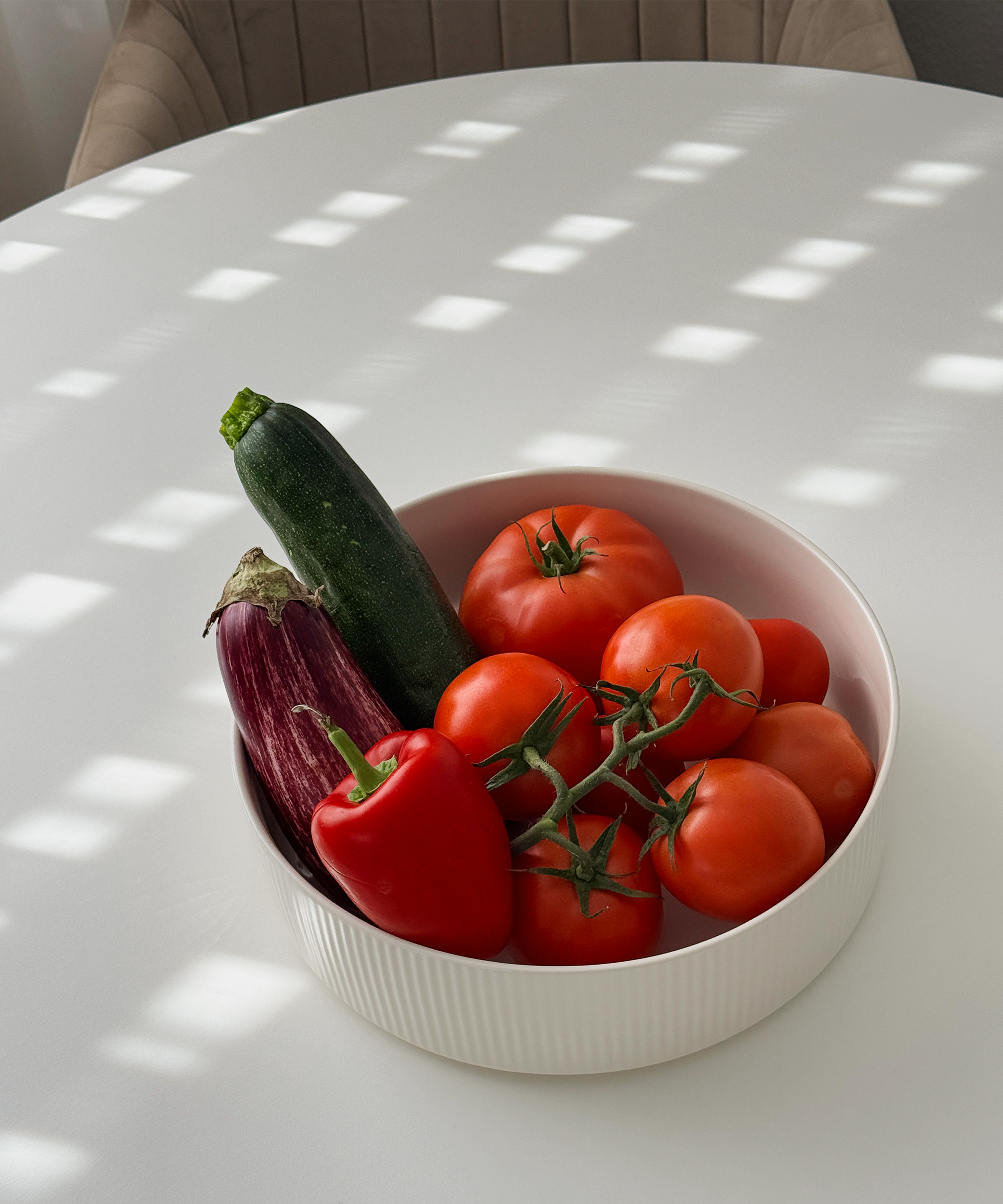 Große Bowl Ø27cm in Cremeweiß gerillt | Nia