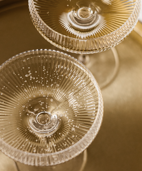 Champagnerglas mit geriffelter Oberfläche aus der Serie Paris – Draufsicht