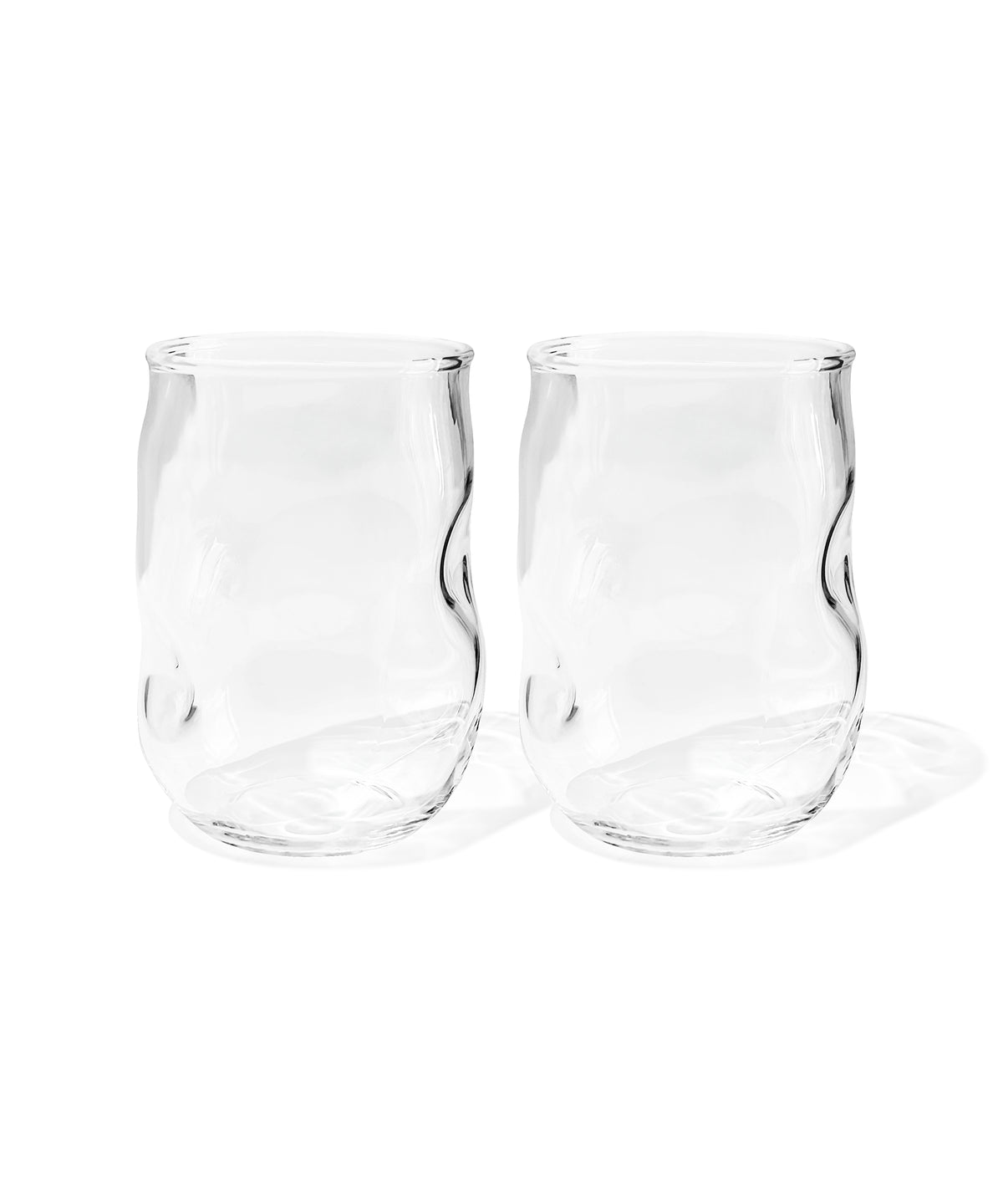 Modernes Glas mit Wölbungen