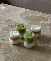 Modernes Glas mit Wölbungen | Nizza