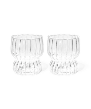 Kurviges Trinkglas im Streifen-Design – norway collection von 7 O'CLOCK