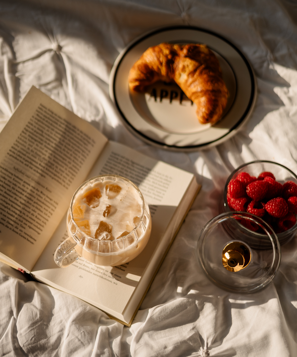 V-Day Edition Glastasse im gestreiften Design | Norway