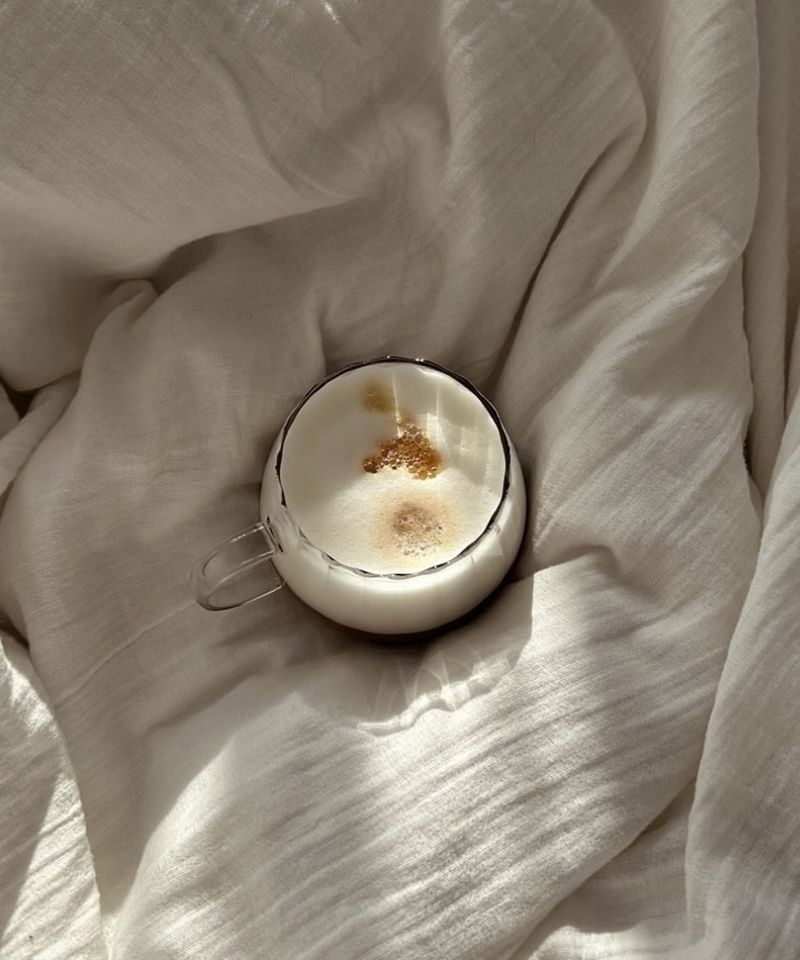 Glastasse im Streifen-Design aus der Serie Norway – im Wohnambiente