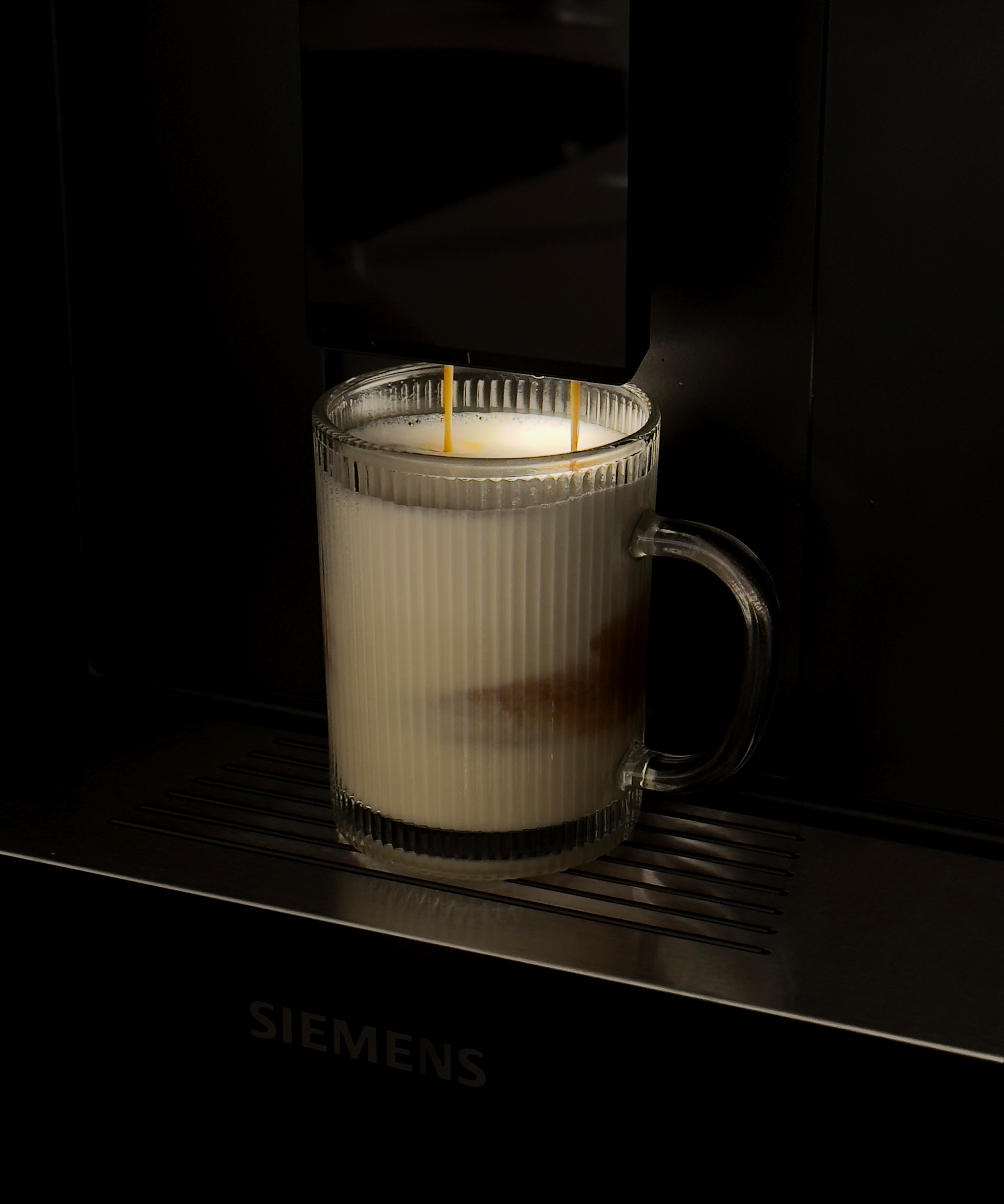 Geriffelte Glastasse (300ml) | Paris