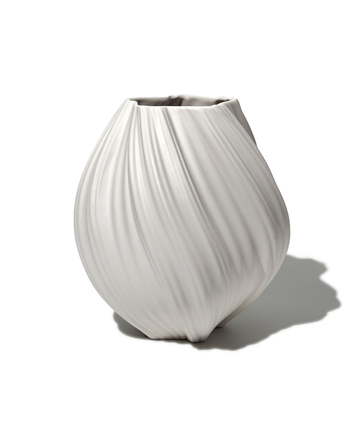 Große Keramik Vase in Cremeweiß – Serie Flora von 7 O'CLOCK