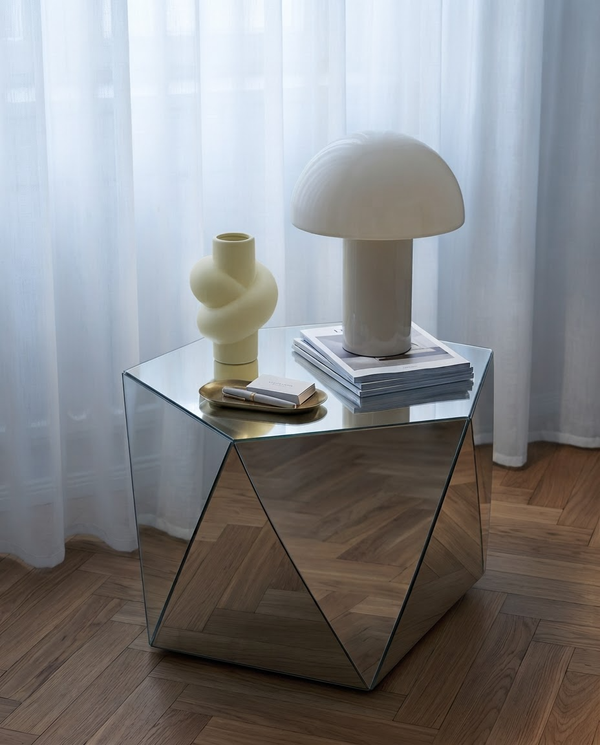 Butter Lemon Keramik Vase in gedrehter Form | Tilda
