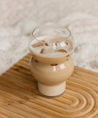 V-Day Edition Glas mit Wölbungen | Toyko