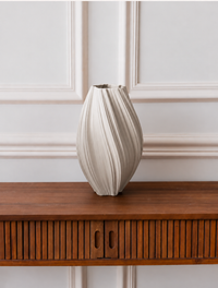 Längliche Keramik Vase Weiß | Flora