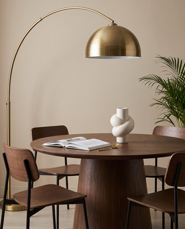 Beige Keramik Vase in gedrehter Form | Tilda